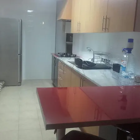 Spacious In Estoril 아우카비데시